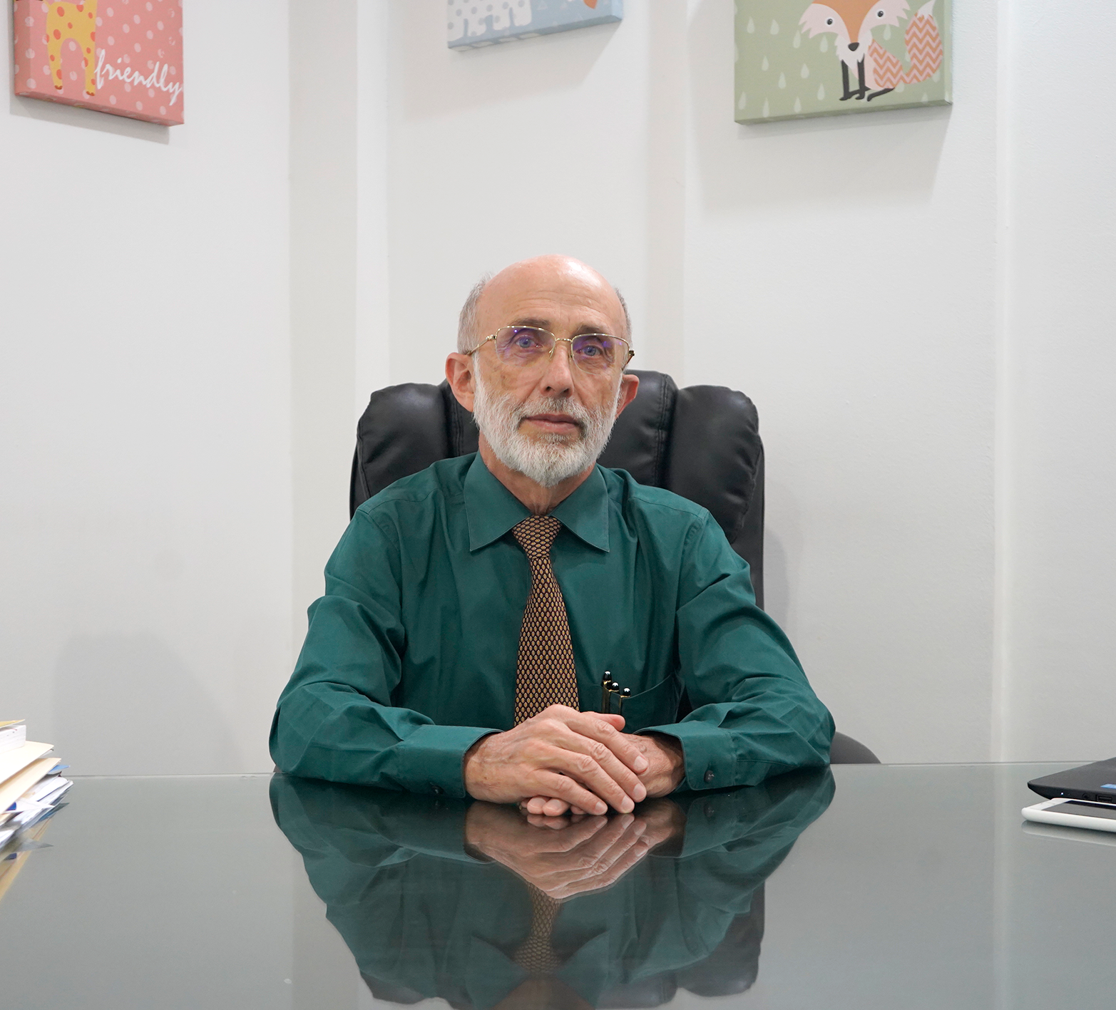 Dr. Rolando Vargas Arrea — Pediatra